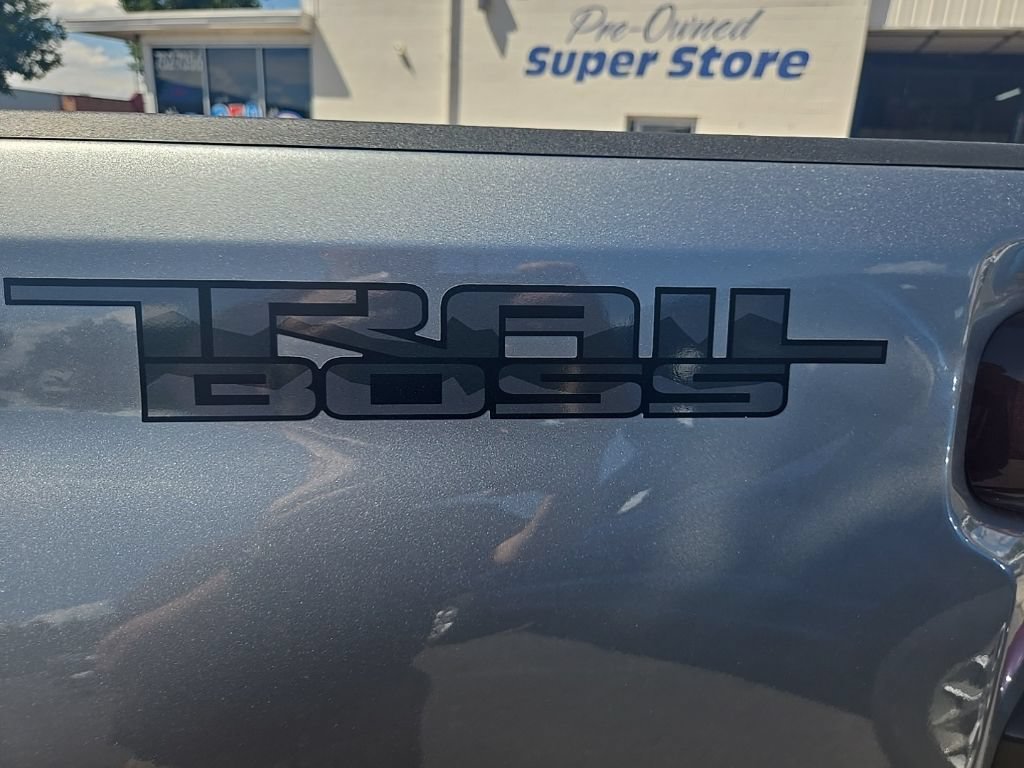 Used 2025 Chevrolet Silverado 2500 LTZ w/ Trail Boss Package AWD/4WD image 45