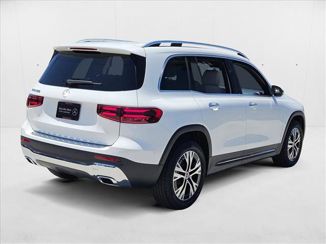 New 2025 Mercedes-Benz GLB 250 image 2