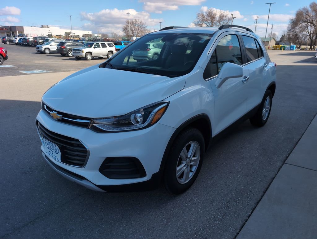 Used 2020 Chevrolet Trax LT w/ LT Convenience Package AWD/4WD image 4