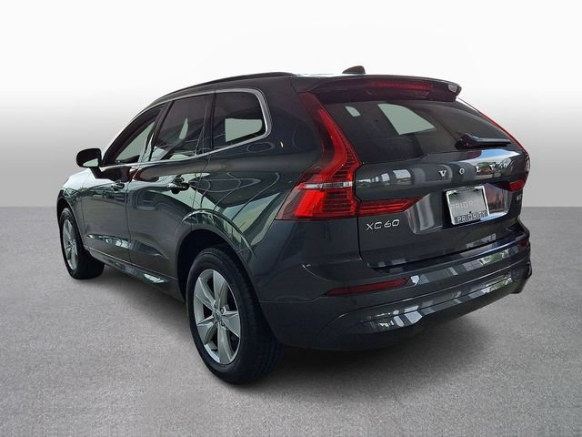 Used 2022 Volvo XC60 B5 Momentum AWD/4WD image 6