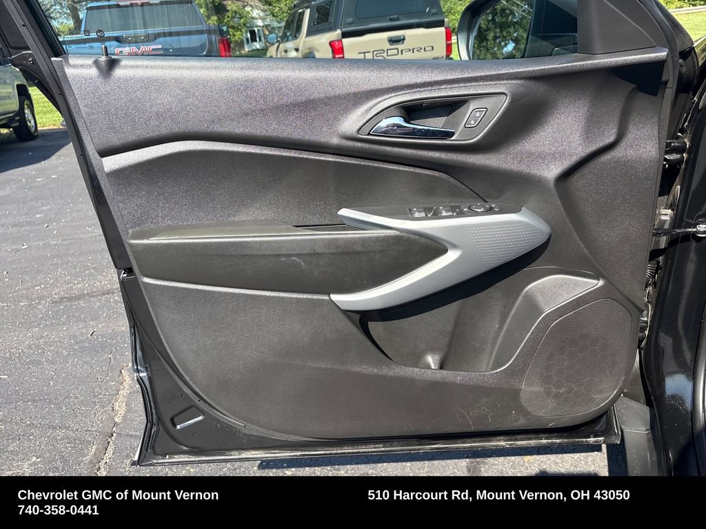 Used 2024 Chevrolet Trax LS FWD image 11