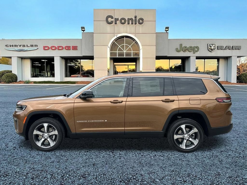 New 2026 Jeep Grand Cherokee L Limited w/ Luxury Tech Group II AWD/4WD image 6