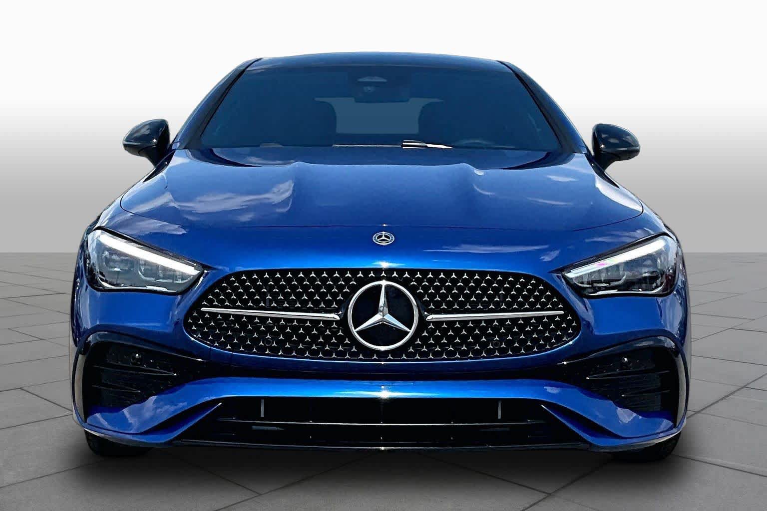 Used 2025 Mercedes-Benz CLE 450 4MATIC Coupe image 4