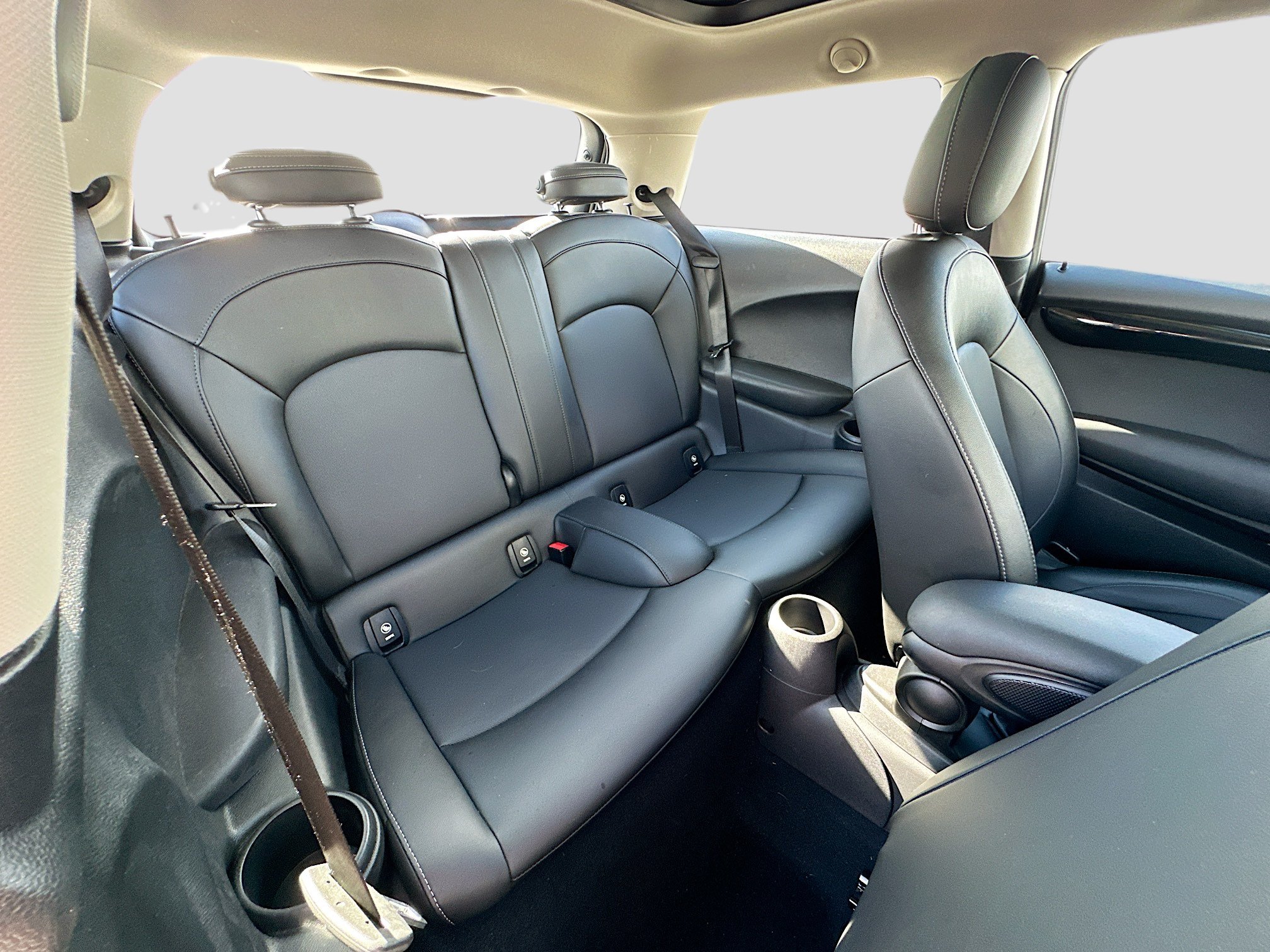 Used 2019 MINI Cooper 2-Door Hardtop FWD image 25