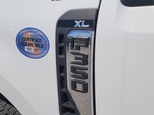 New 2025 Ford F350 XL w/ XL Chrome Package RWD image 8