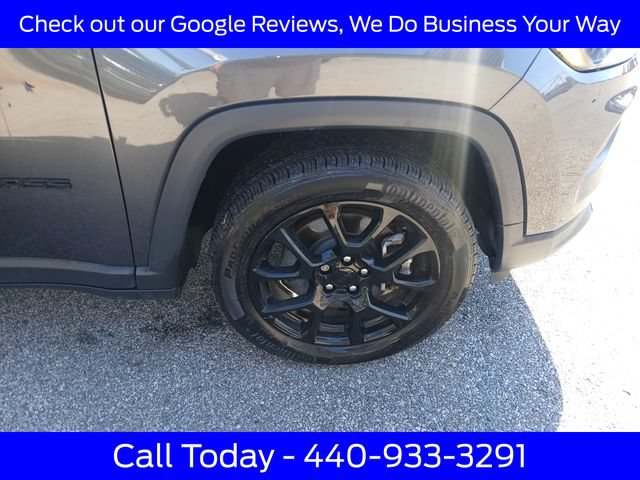 Used 2023 Jeep Compass Latitude AWD/4WD image 12