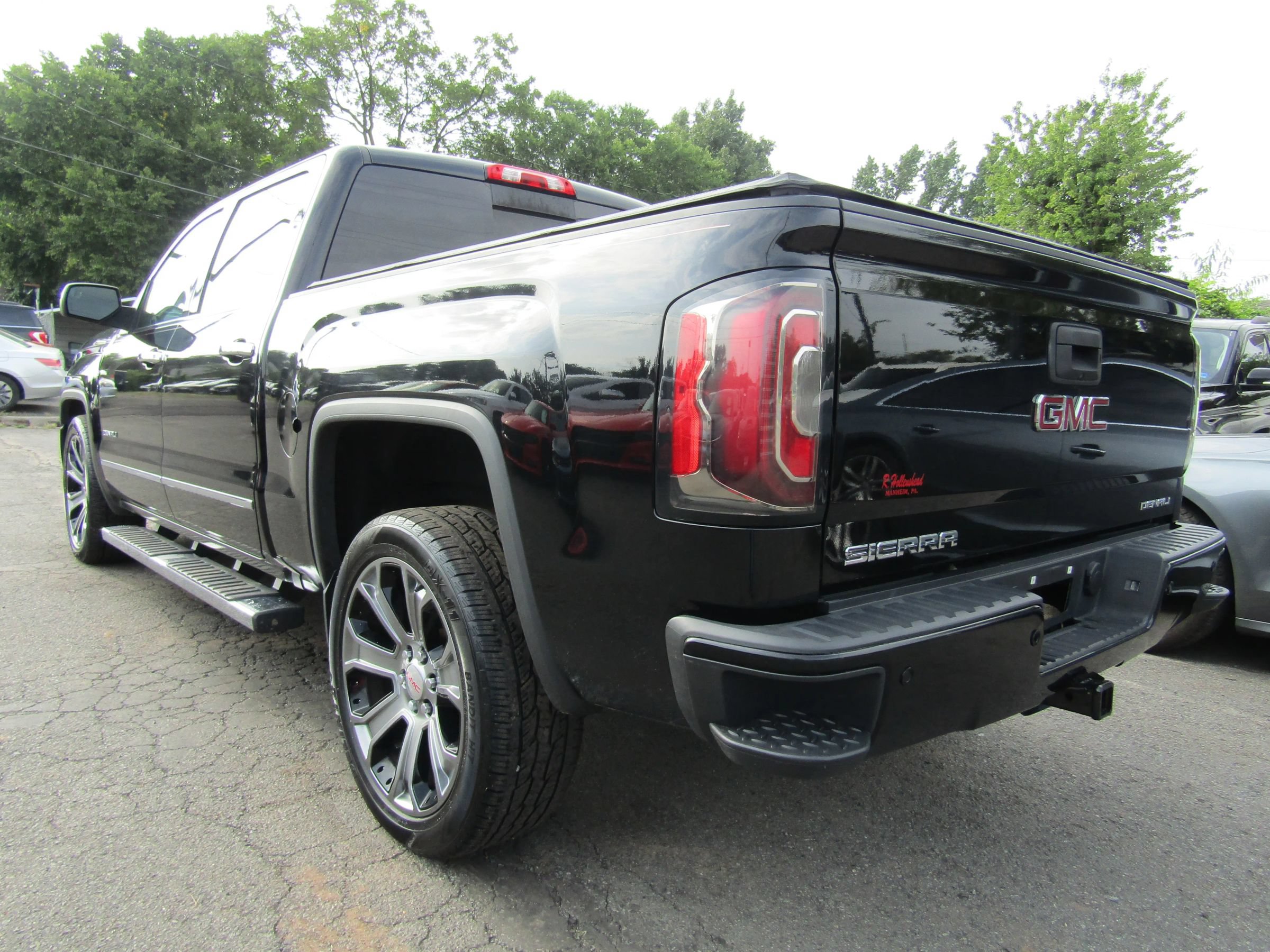 Used 2017 GMC Sierra 1500 Denali AWD/4WD image 5