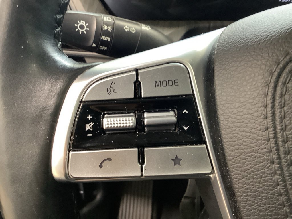 Used 2024 Kia Telluride EX w/ EX Captain's Chair Package AWD/4WD image 11