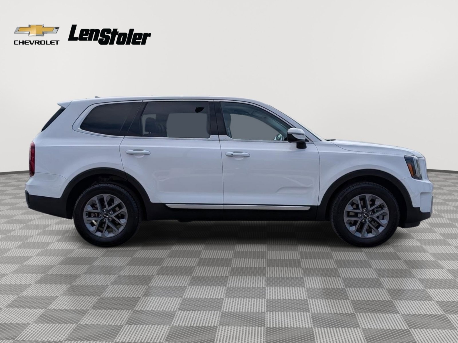 Used 2024 Kia Telluride LX image 6