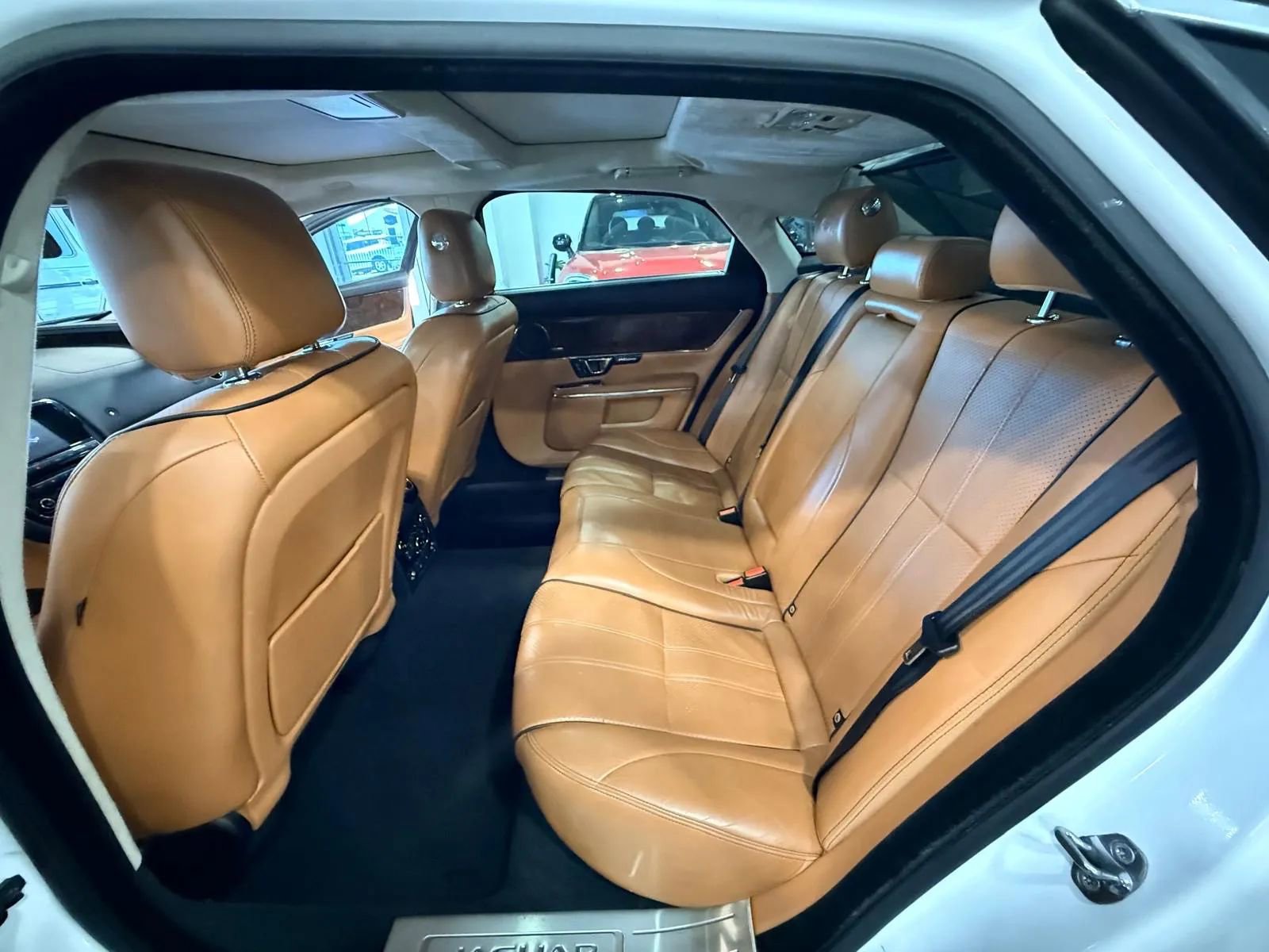 Used 2015 Jaguar XJ L Portfolio image 10