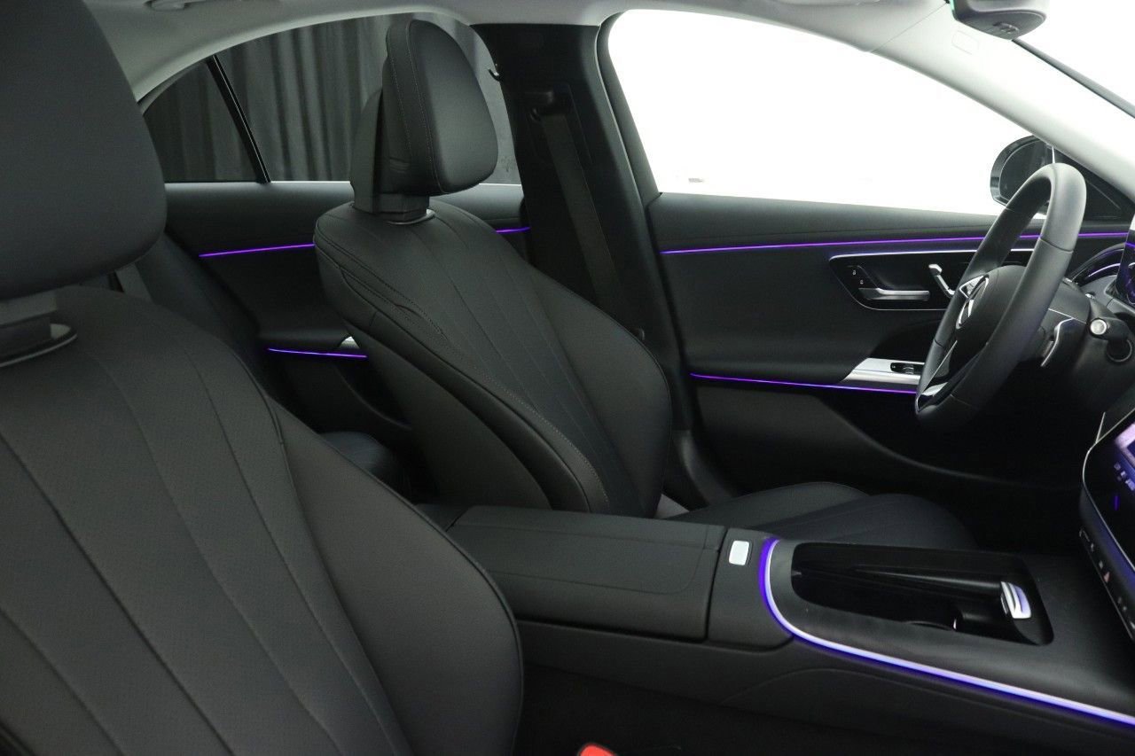 Certified 2025 Mercedes-Benz E 350 4MATIC Sedan image 32