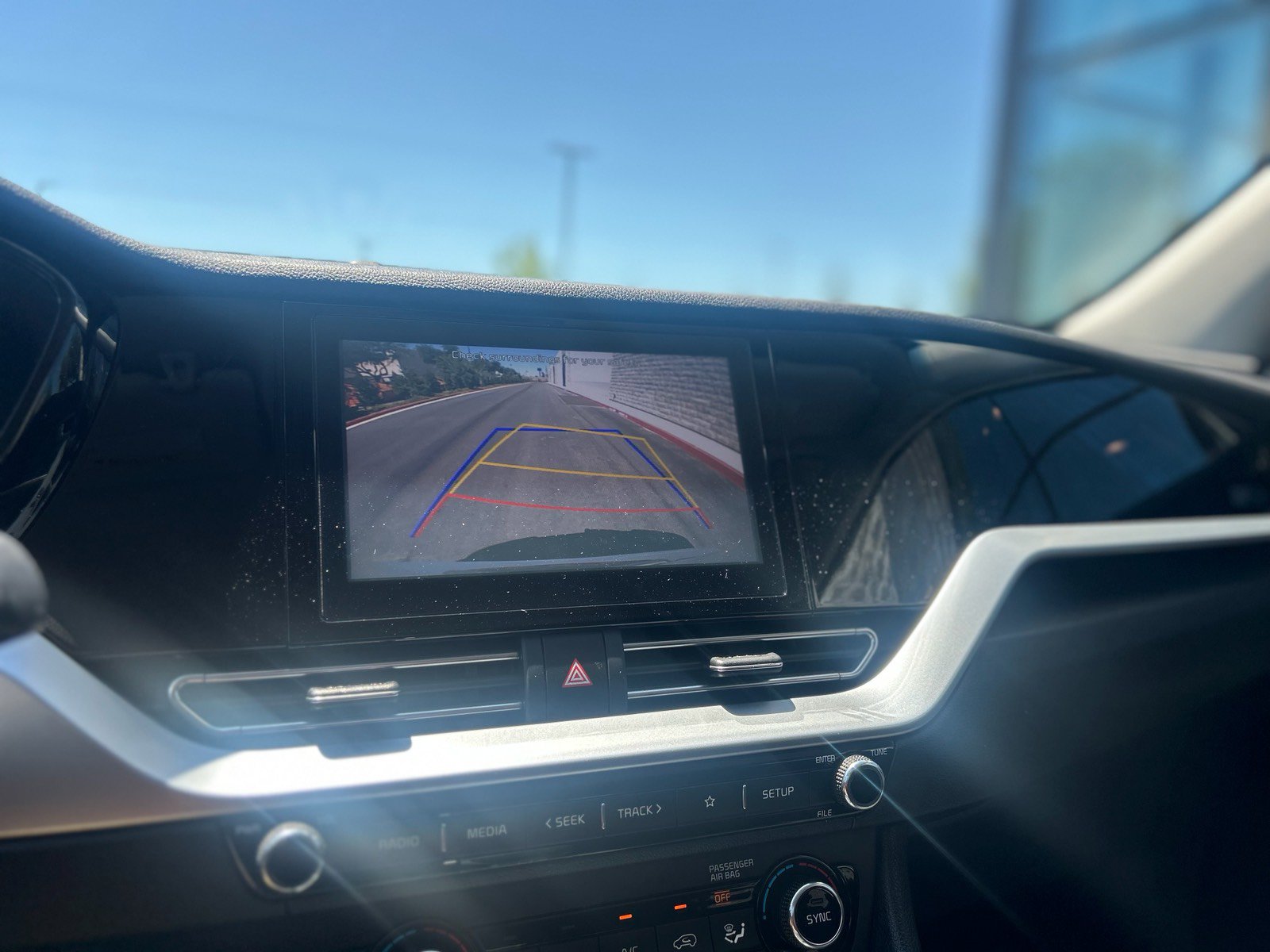 Used 2021 Kia Niro LX FWD image 12