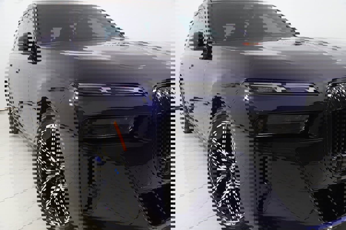 Used 2023 BMW 760i xDrive image 21