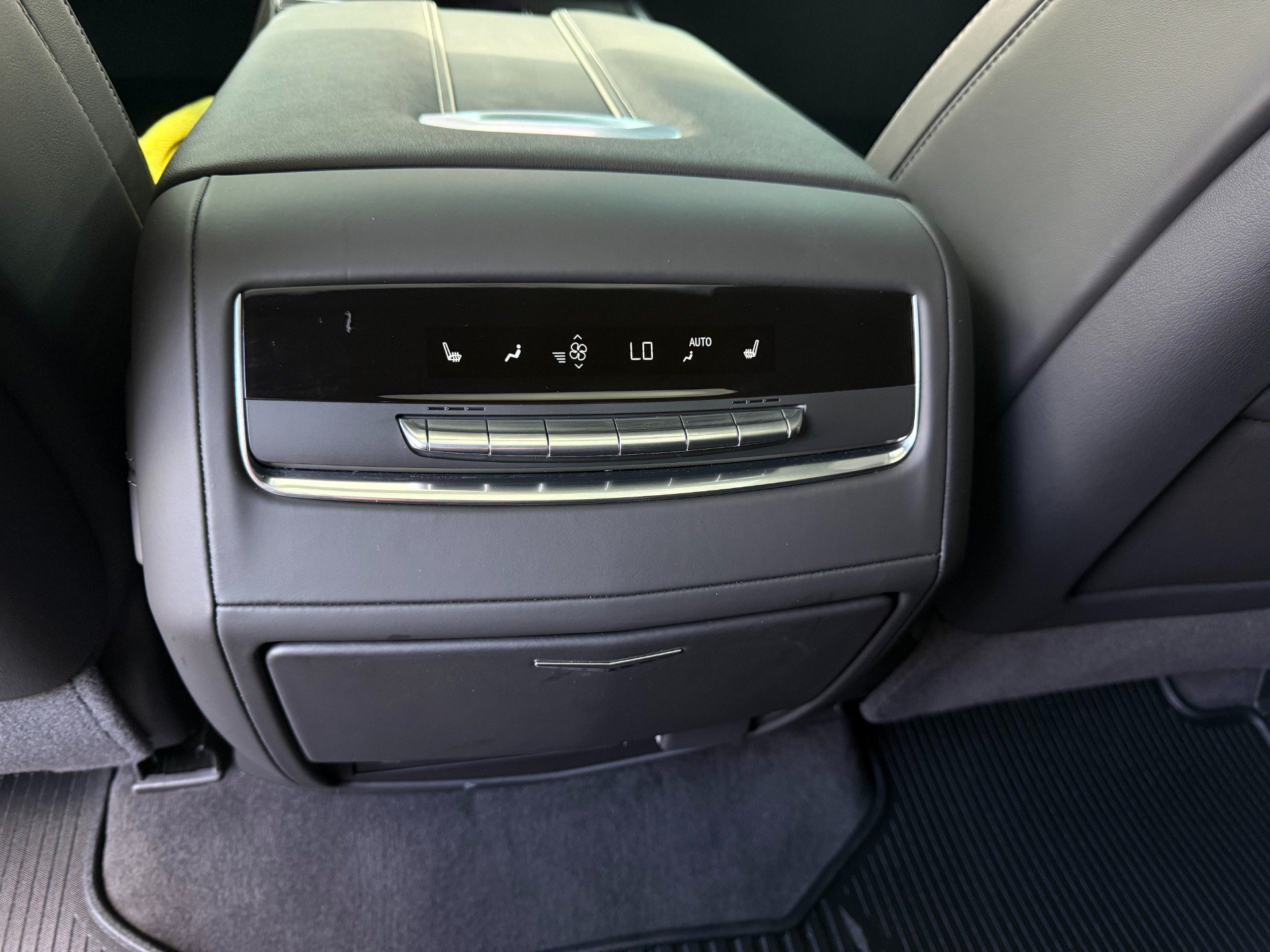 Used 2025 Cadillac Escalade V AWD/4WD image 21