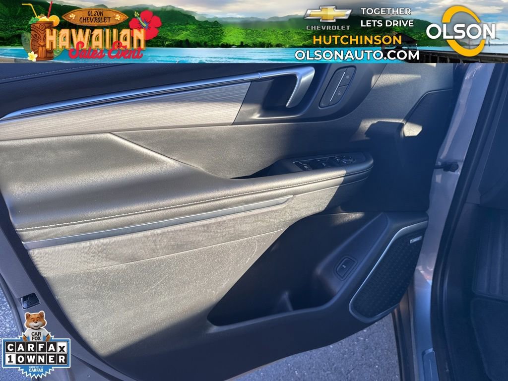 Certified 2025 Buick Enclave Preferred image 11