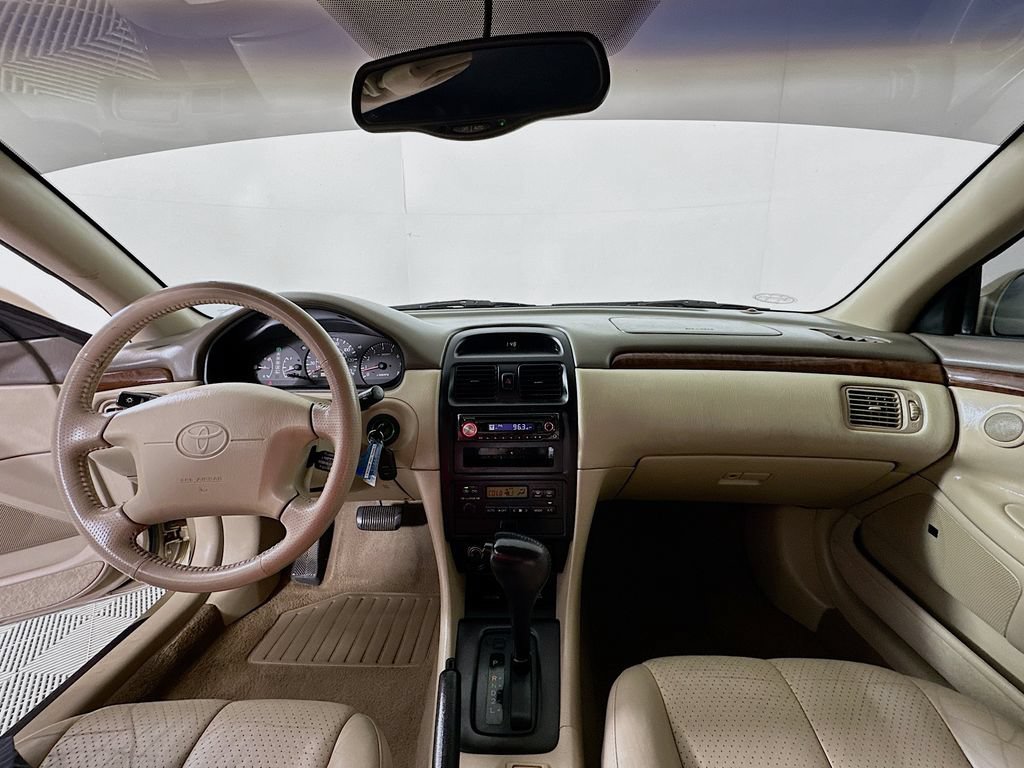 Used 2001 Toyota Solara SE FWD image 3
