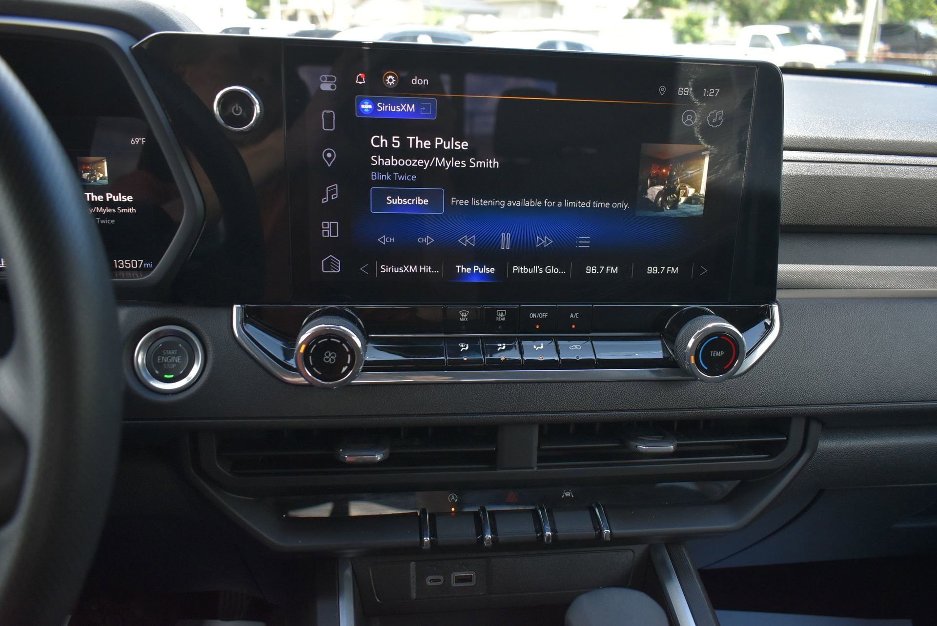 Used 2024 Chevrolet Colorado Trail Boss image 23