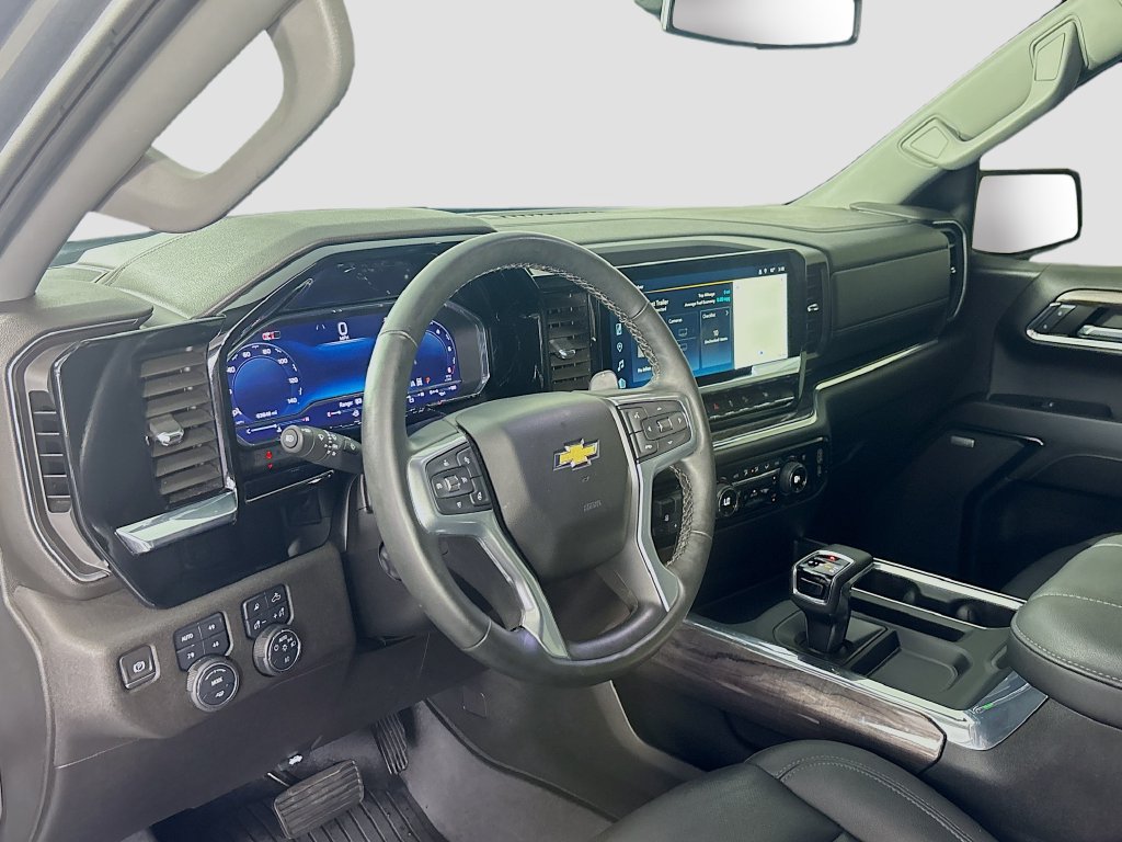Used 2024 Chevrolet Silverado 1500 LTZ AWD/4WD image 9