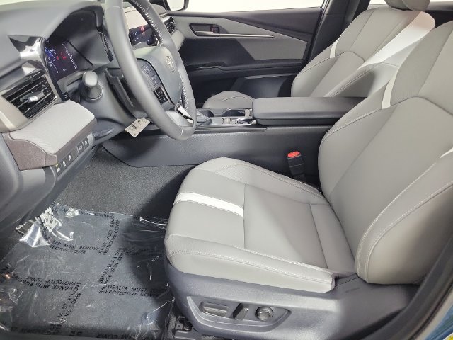 Used 2026 Toyota Camry SE FWD image 19