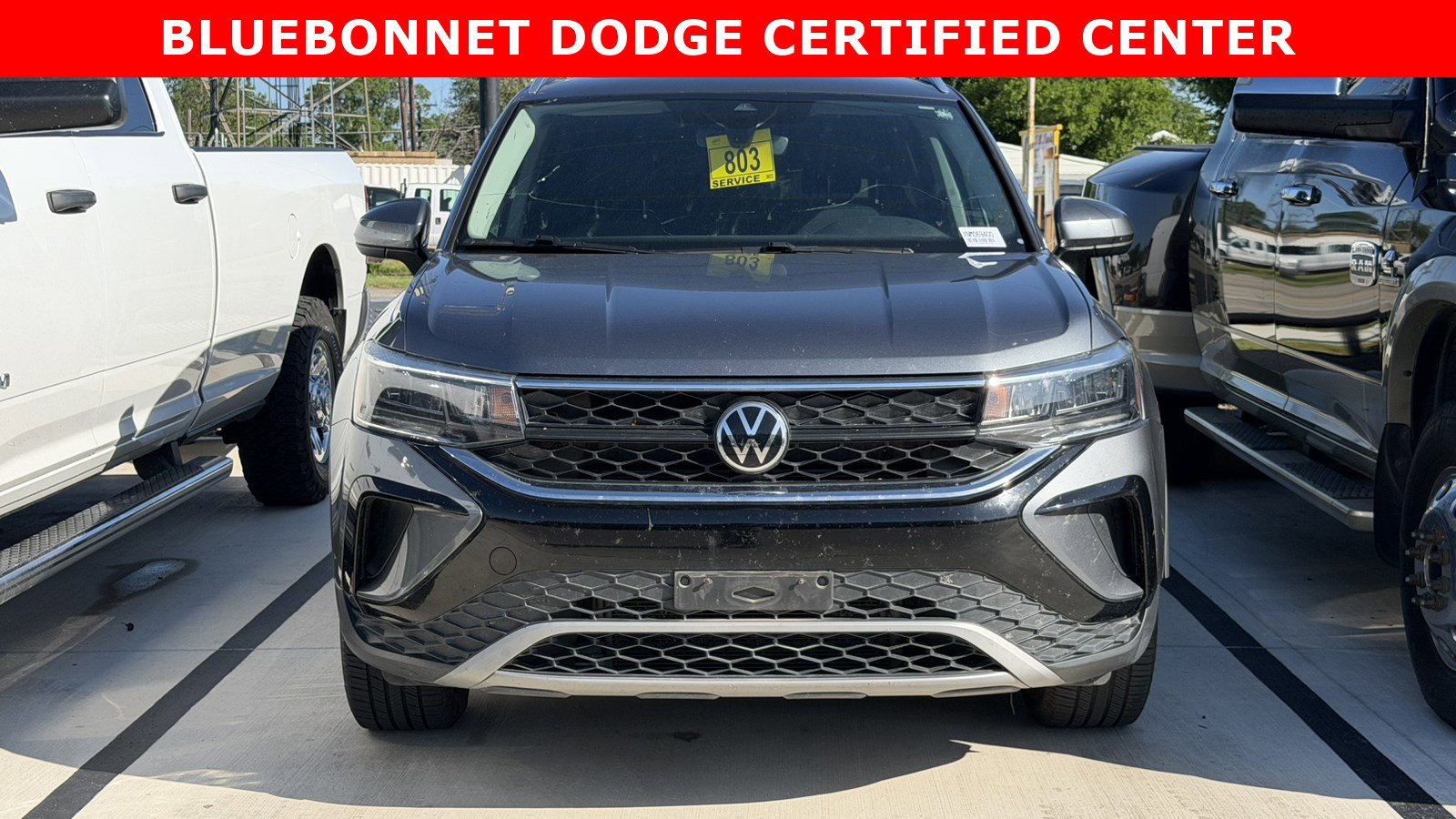 Used 2022 Volkswagen Taos SE w/ Panoramic Sunroof Package FWD image 12