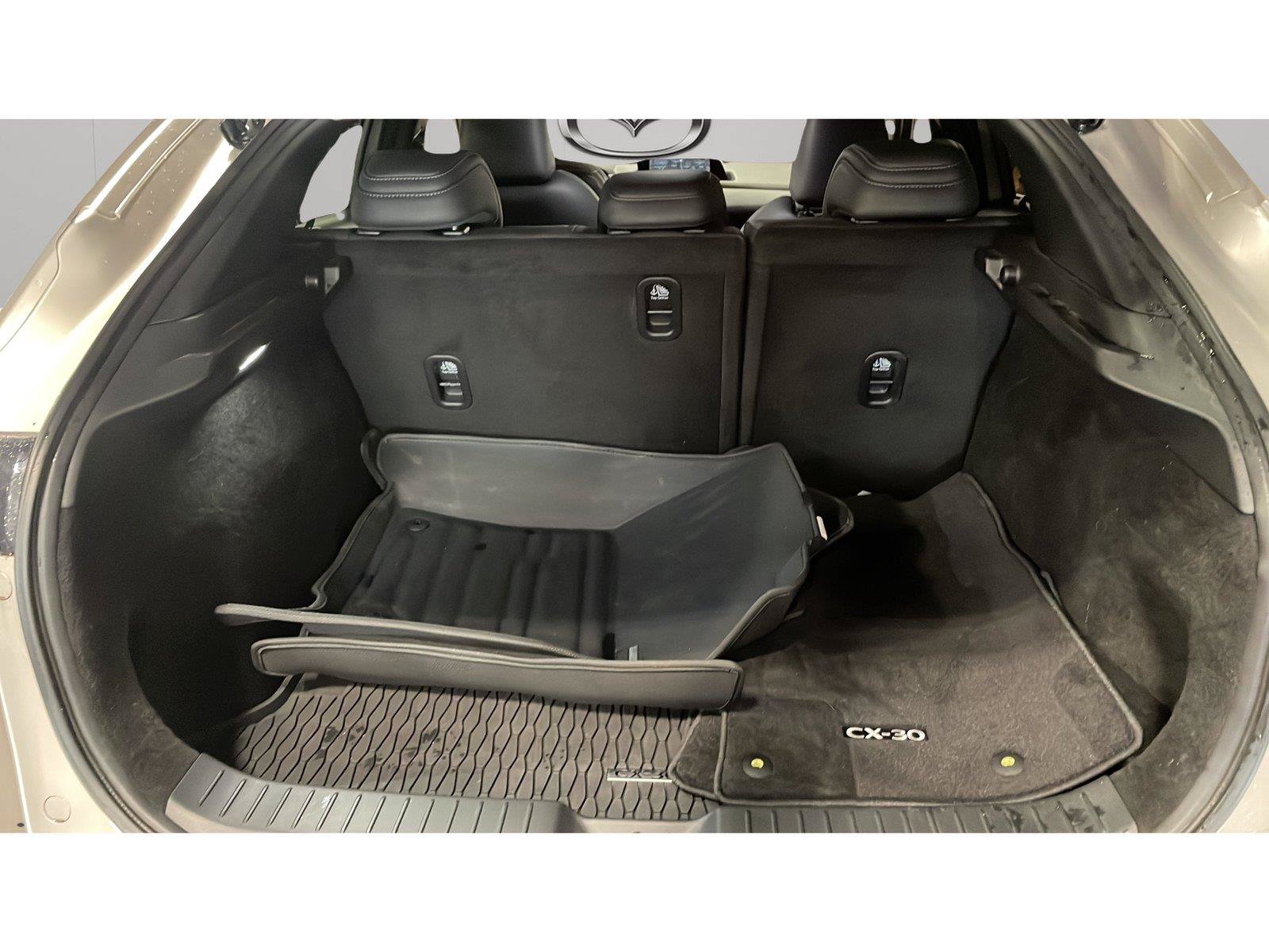 Used 2024 MAZDA CX-30 AWD 2.5 S w/ Preferred Package image 12