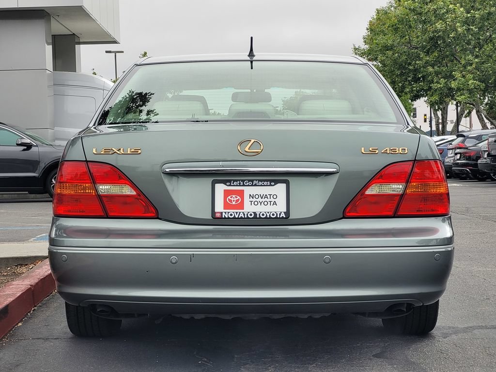 Used 2002 Lexus LS 430 RWD image 7
