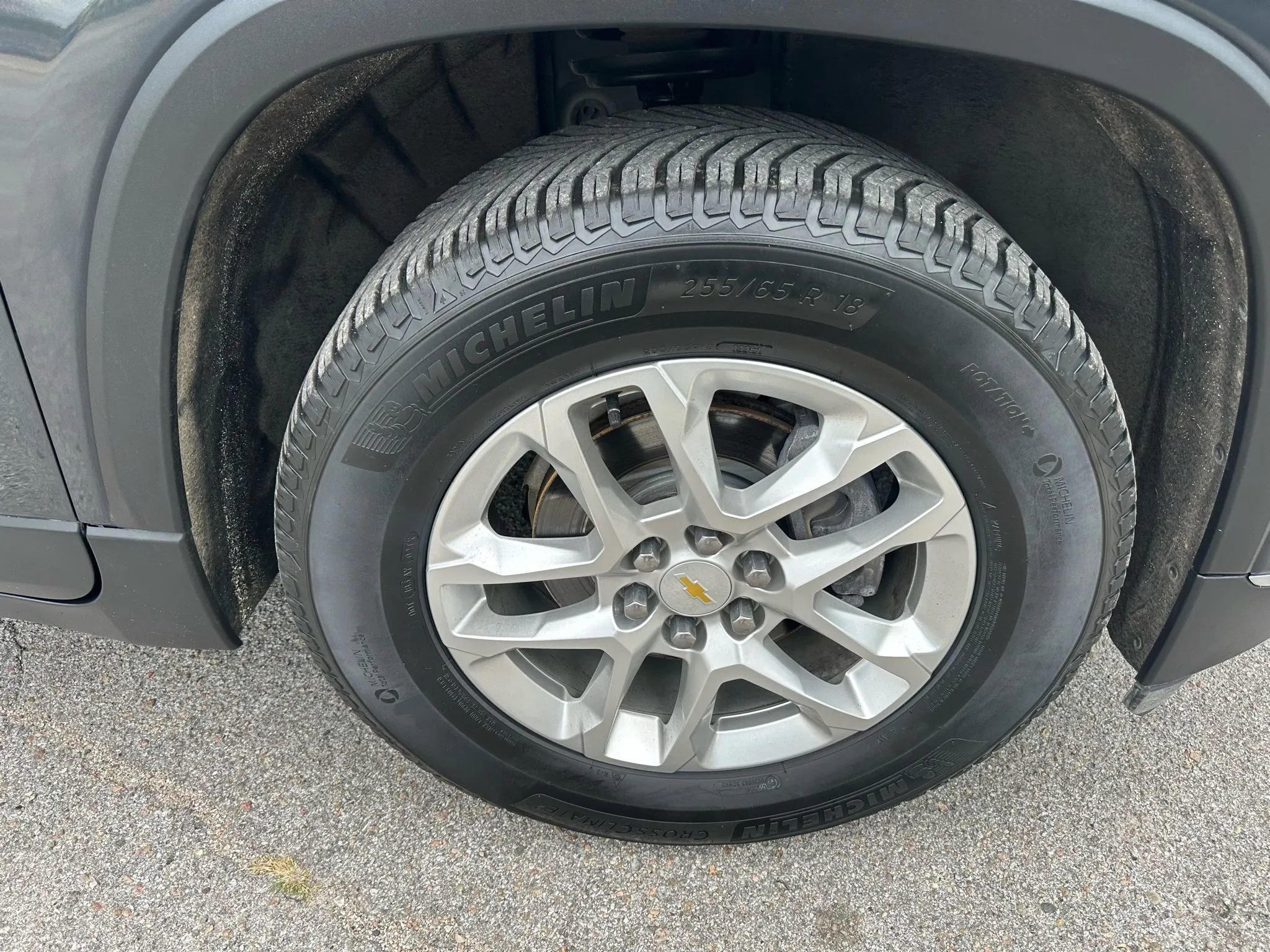 Used 2020 Chevrolet Traverse LT image 28