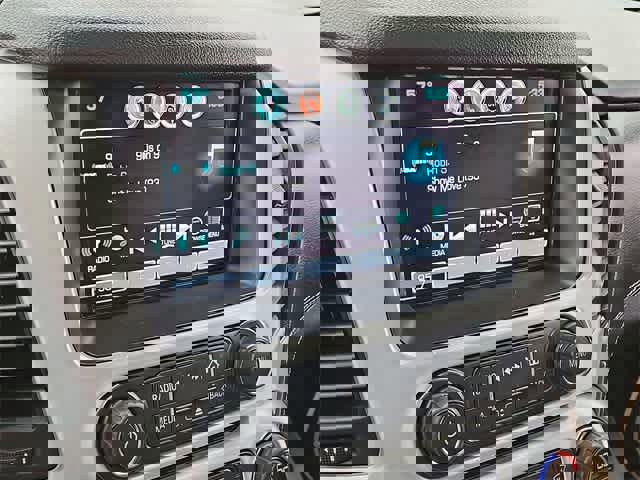 Certified 2020 GMC Yukon XL SLT image 19