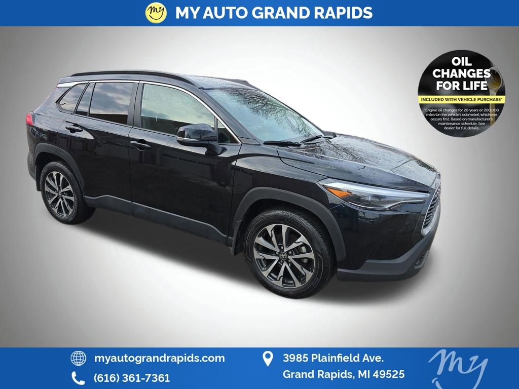Used 2024 Toyota Corolla Cross XLE w/ Convenience Package