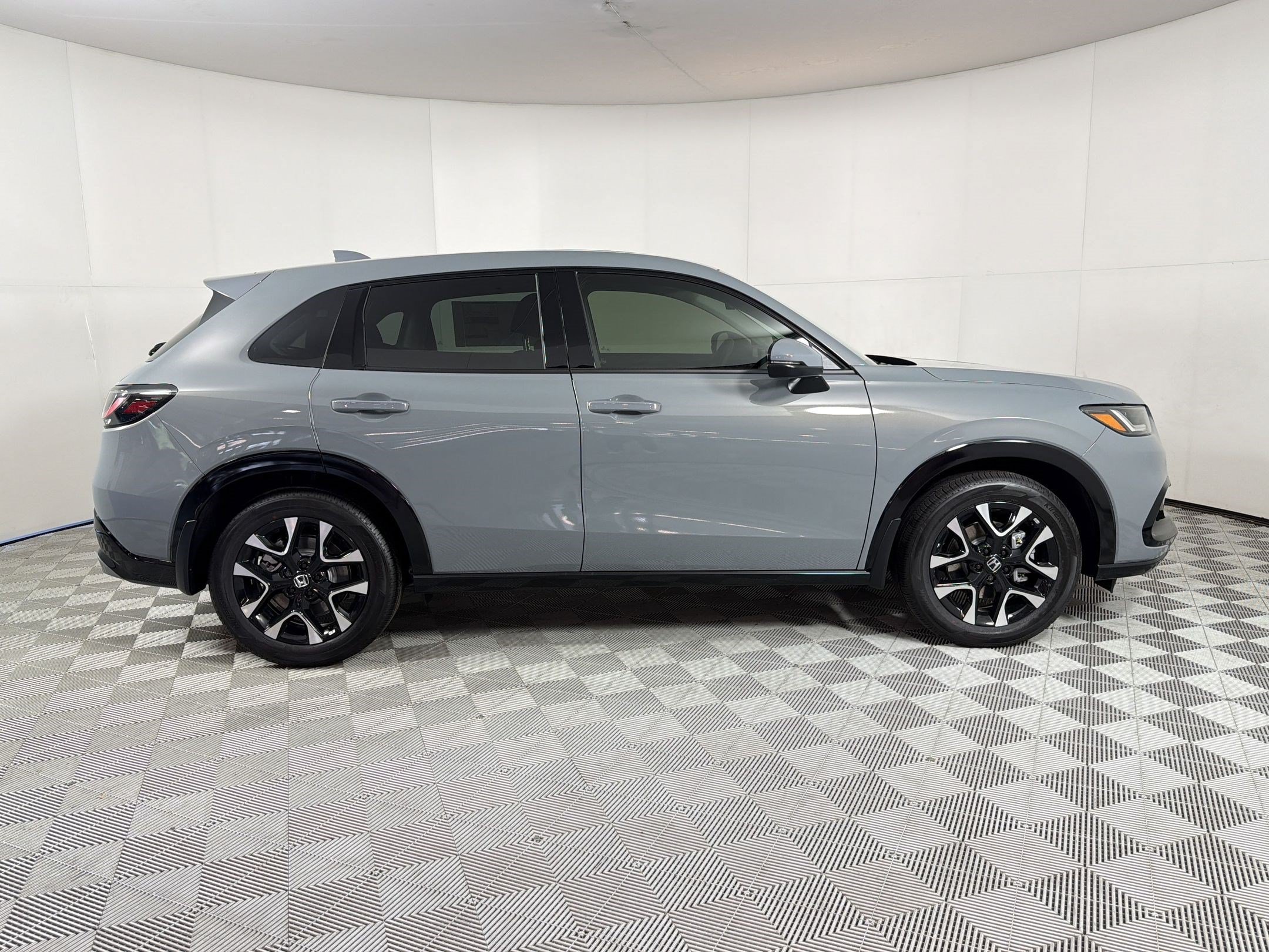 New 2027 Honda HR-V EX-L image 8
