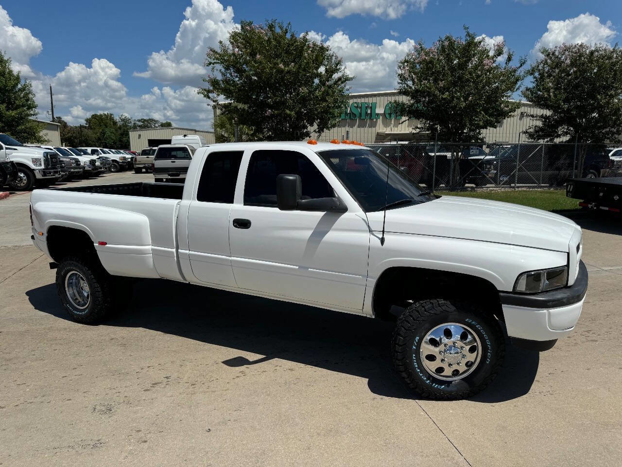 Used 1998 Dodge Ram 3500 Truck 4x4 Quad Cab image 36