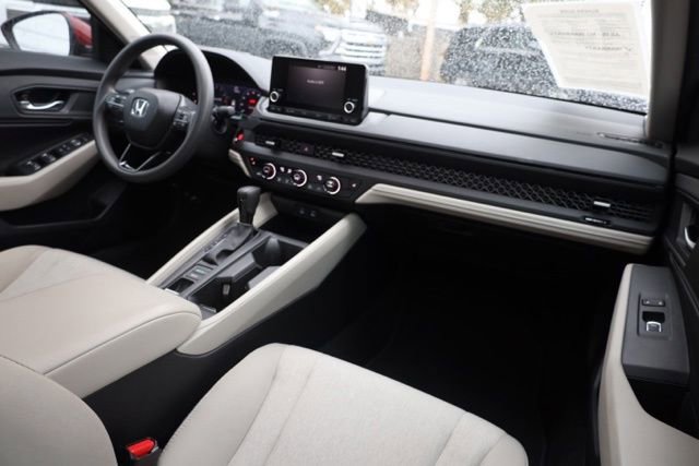 Used 2024 Honda Accord EX image 33