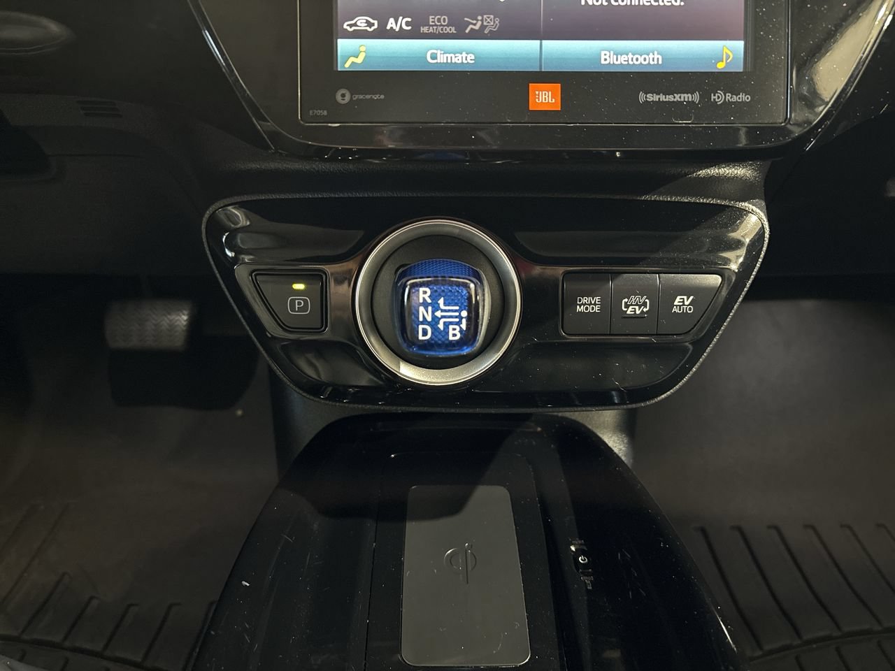 Certified 2020 Toyota Prius Prime Limited FWD image 21