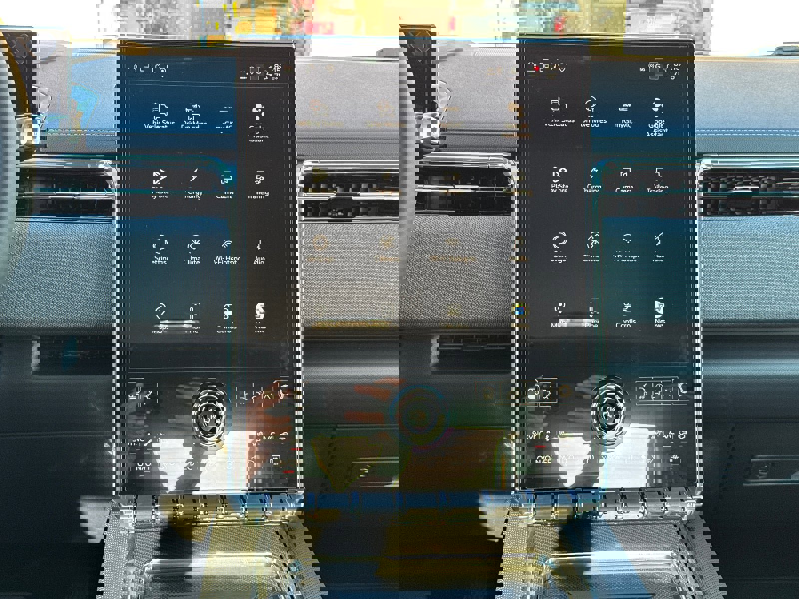 Used 2026 GMC Sierra EV Elevation image 23