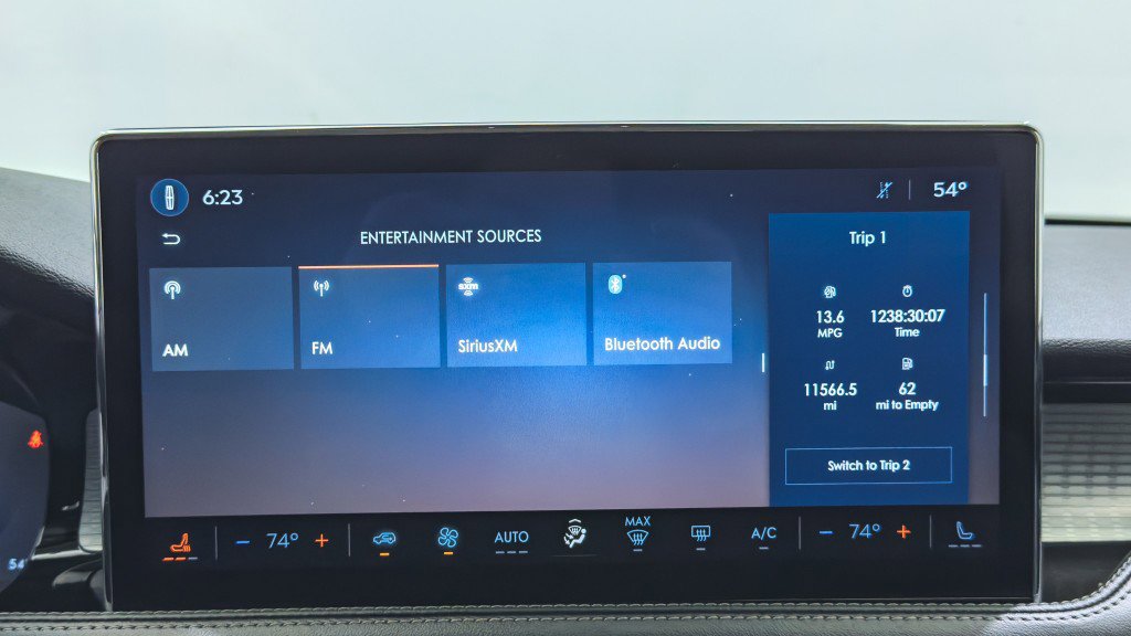 Used 2024 Lincoln Corsair AWD image 46