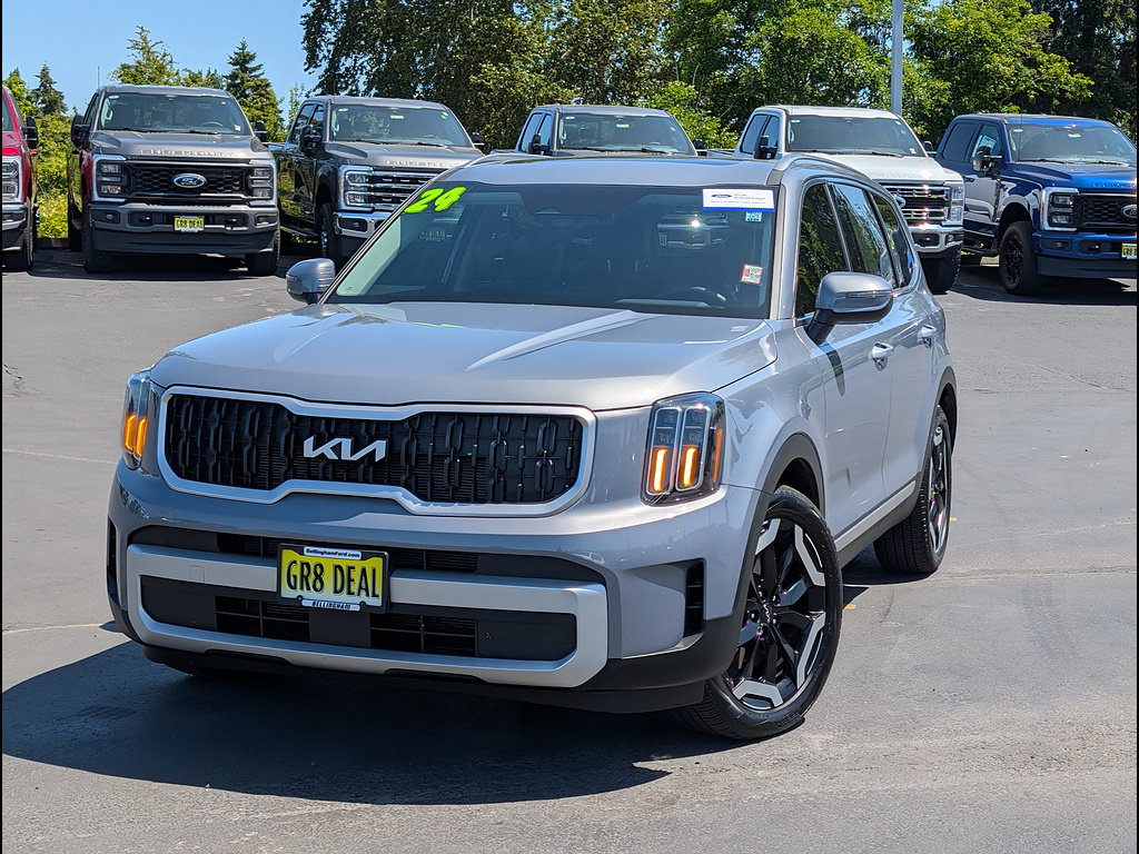 Used 2024 Kia Telluride EX