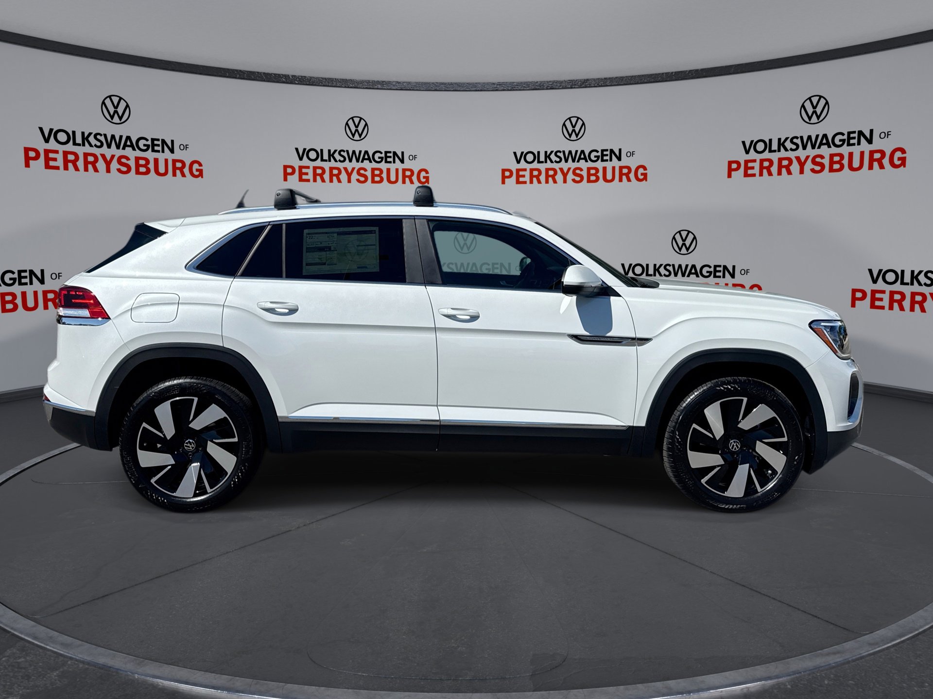New 2026 Volkswagen Atlas Cross Sport SEL image 9