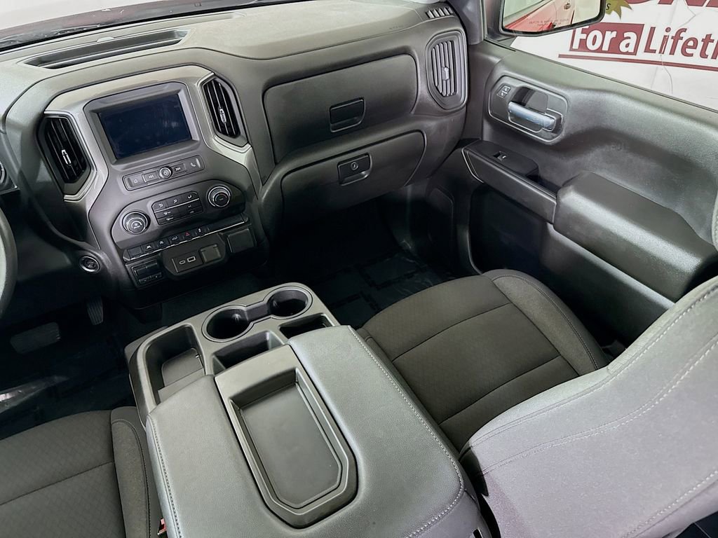 Used 2025 Chevrolet Silverado 1500 Custom w/ LPO, Dark Essentials Package image 23