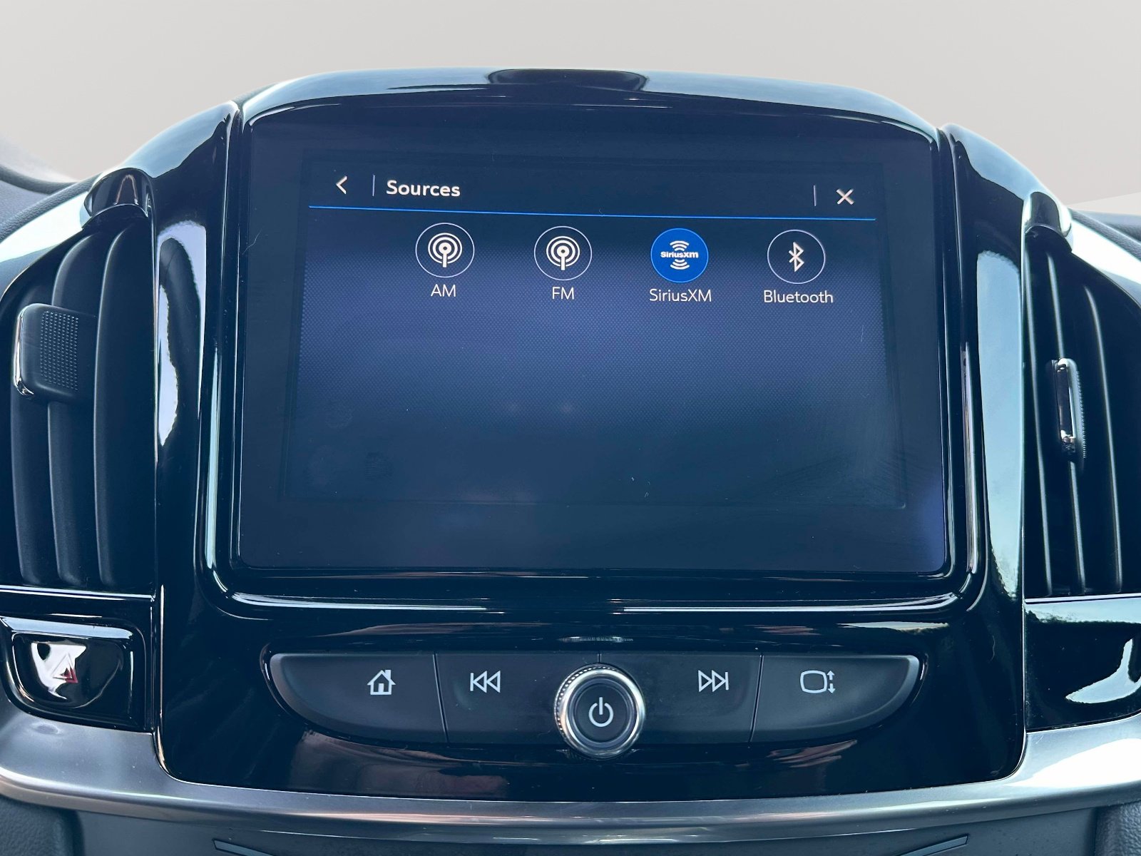 Certified 2023 Chevrolet Traverse LT image 9