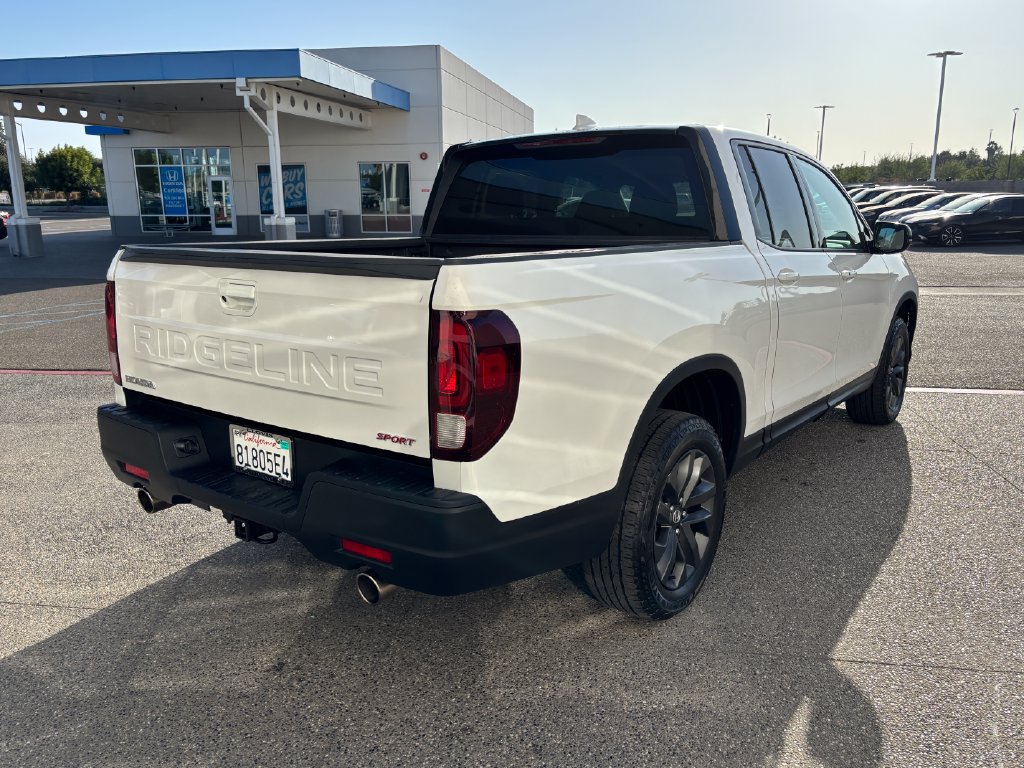 Used 2025 Honda Ridgeline Sport image 5
