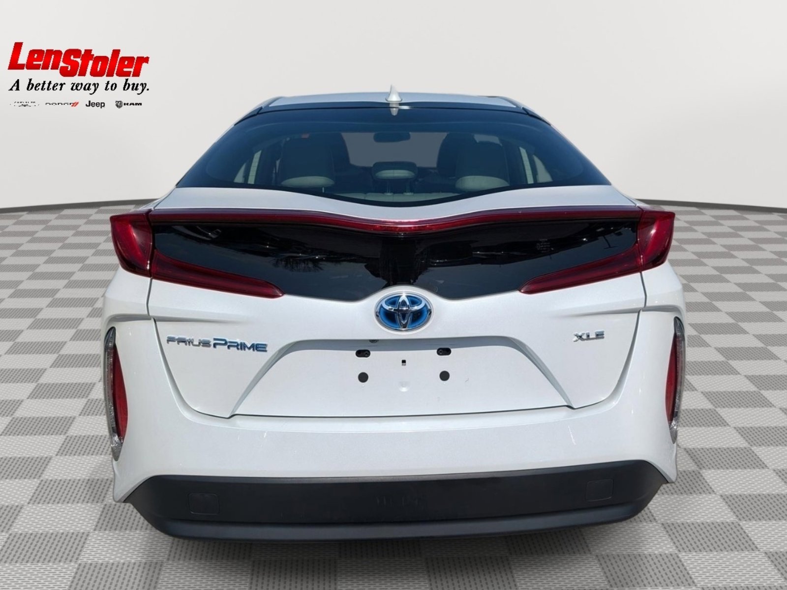 Used 2021 Toyota Prius Prime XLE image 4