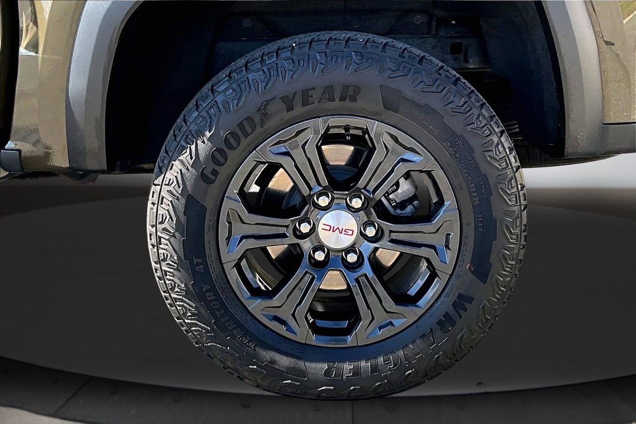 Used 2023 GMC Canyon Elevation w/ Elevation Premium Package image 34