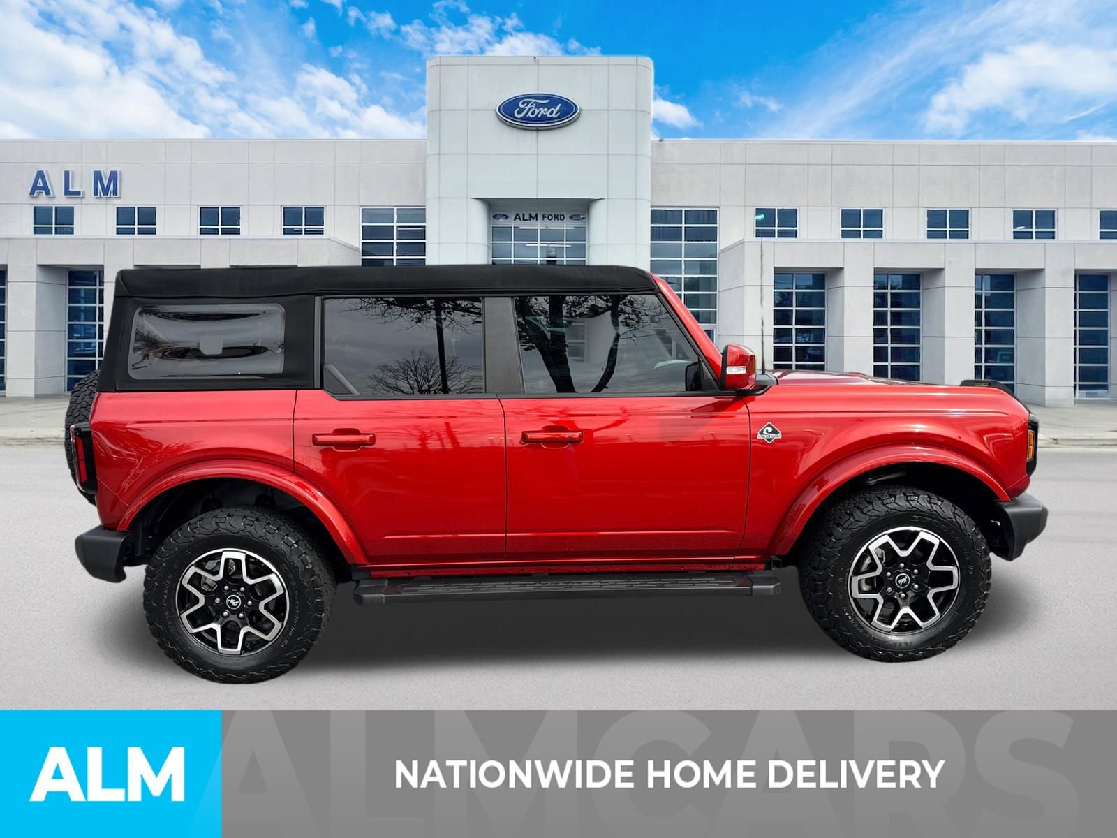 Used 2023 Ford Bronco Outer Banks image 4