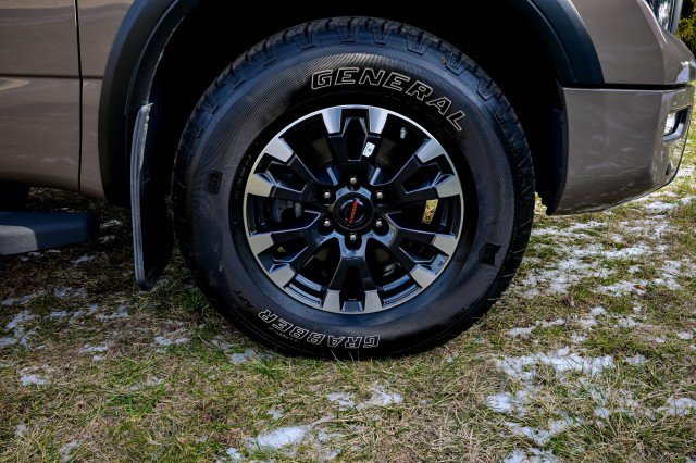 Used 2021 Nissan Titan PRO-4X w/ Pro-4x Convenience Package image 38