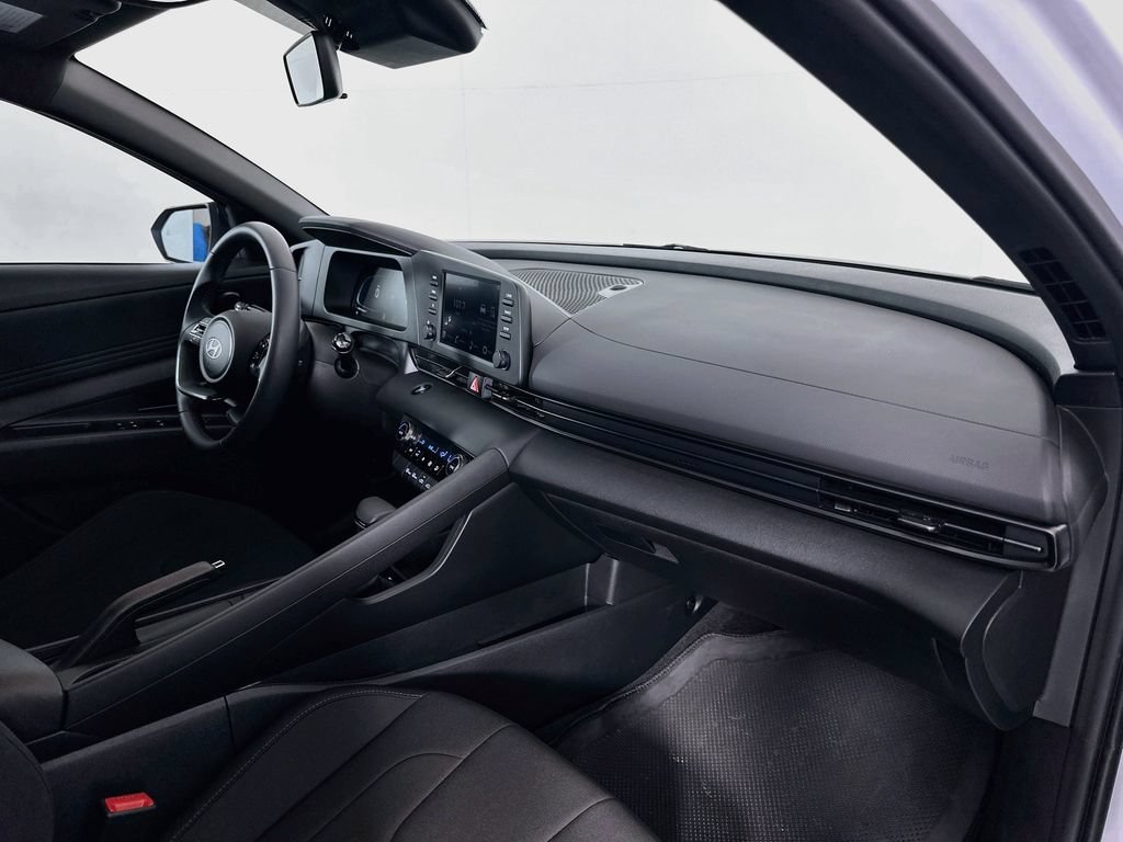 Certified 2026 Hyundai Elantra Sport FWD image 27