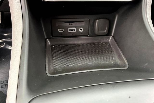 Used 2021 GMC Terrain SLT w/ LPO, Floor Liner Package AWD/4WD image 15