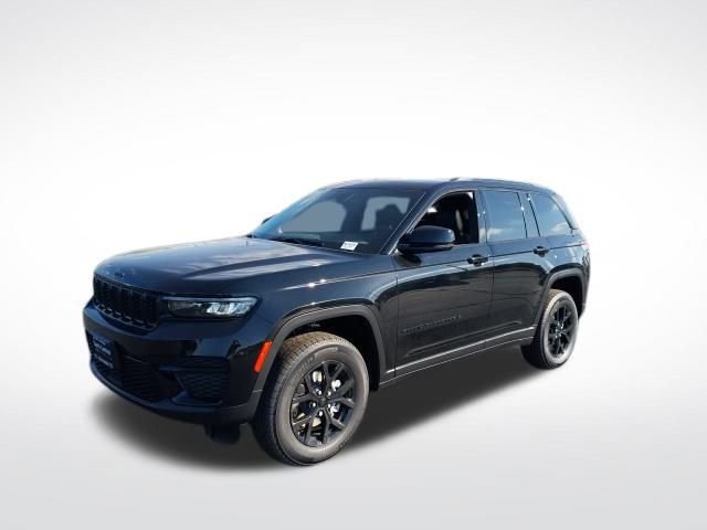 New 2025 Jeep Grand Cherokee Laredo image 5