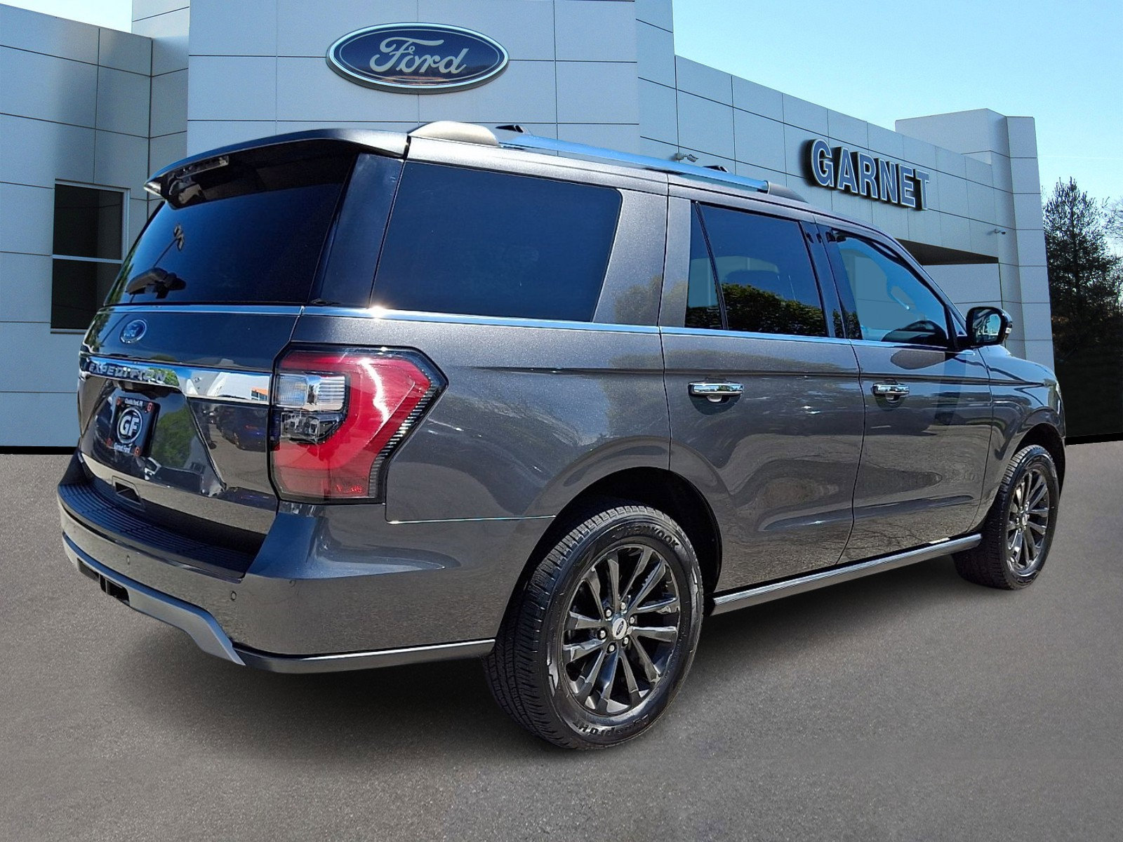Certified 2019 Ford Expedition Limited w/ Equipment Group 301A AWD/4WD image 8