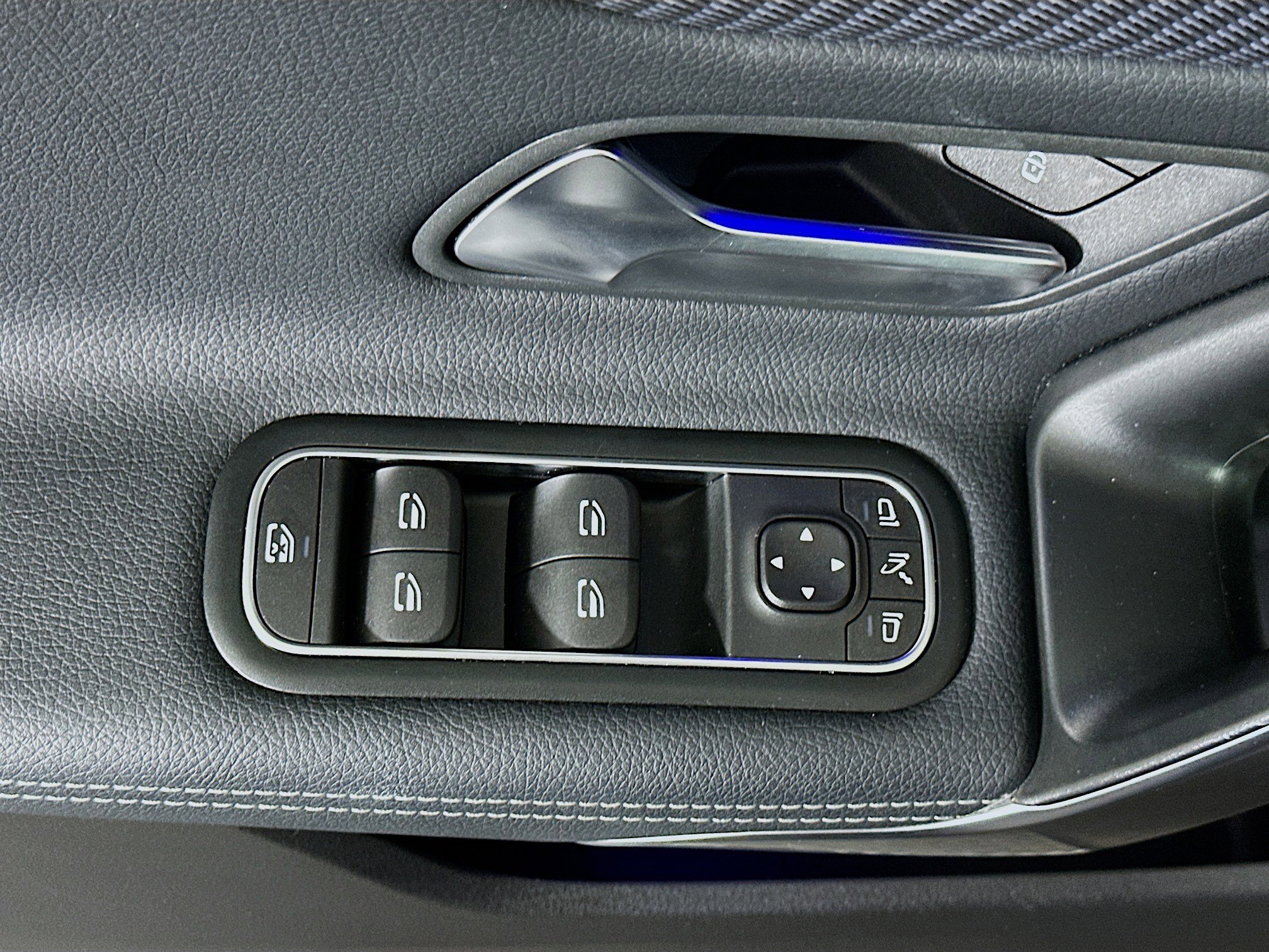 Used 2025 Mercedes-Benz CLA 250 image 15