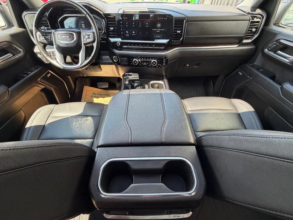 Used 2024 GMC Sierra 1500 Elevation w/ Elevation Premium Package AWD/4WD image 10
